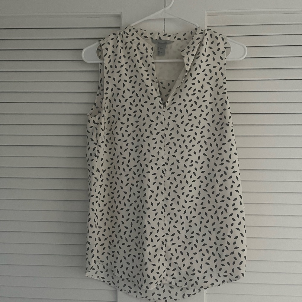 H&M Black and White Sleeveless Blouse